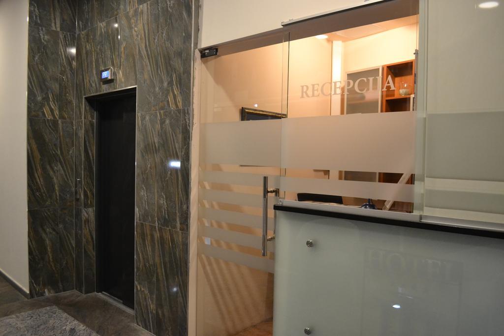 Hotel Istra Varasd Kültér fotó