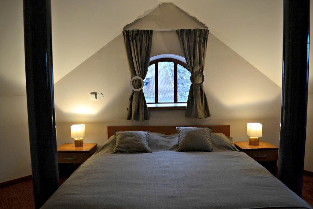 Hotel Istra Varasd Kültér fotó
